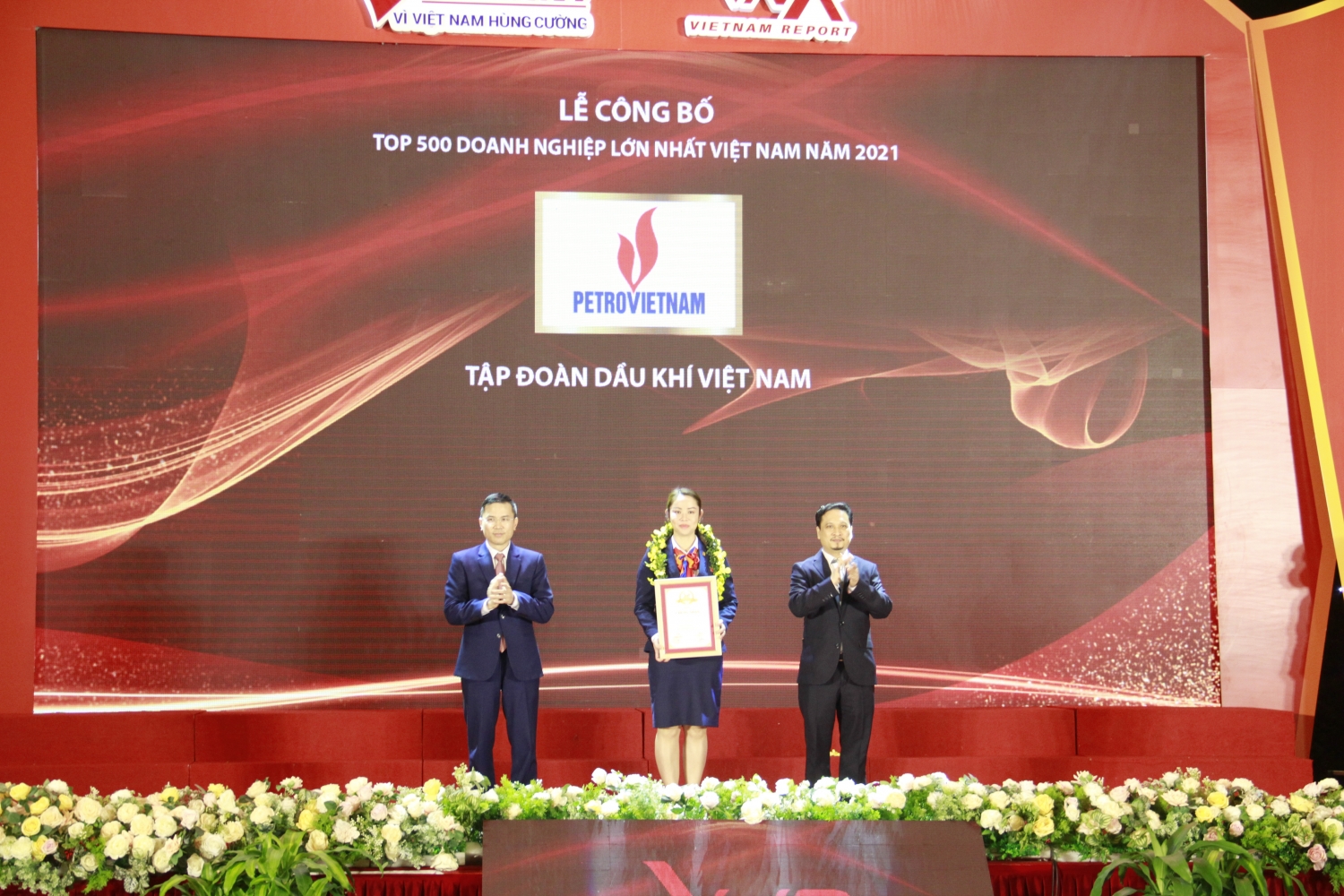 Petrovietnam và doanh nghiệp Dầu khí khác khẳng định vị thế trong Top 500 doanh nghiệp lớn nhất Việt Nam 